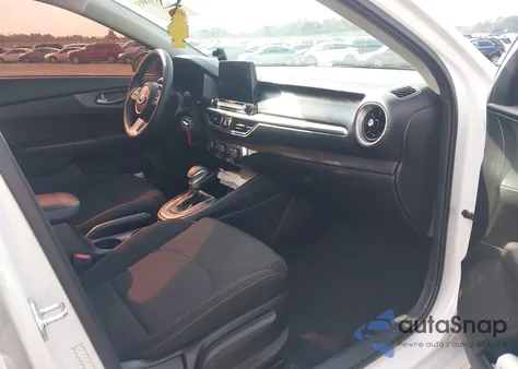 2021 Kia Forte Fe из США, поврежденный, VIN 3KPF24AD3ME375570